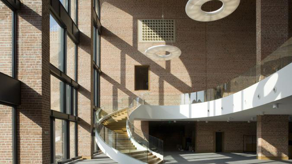 Vernieuwbouw Huis van Bestuur en Cultuur Nijverdal